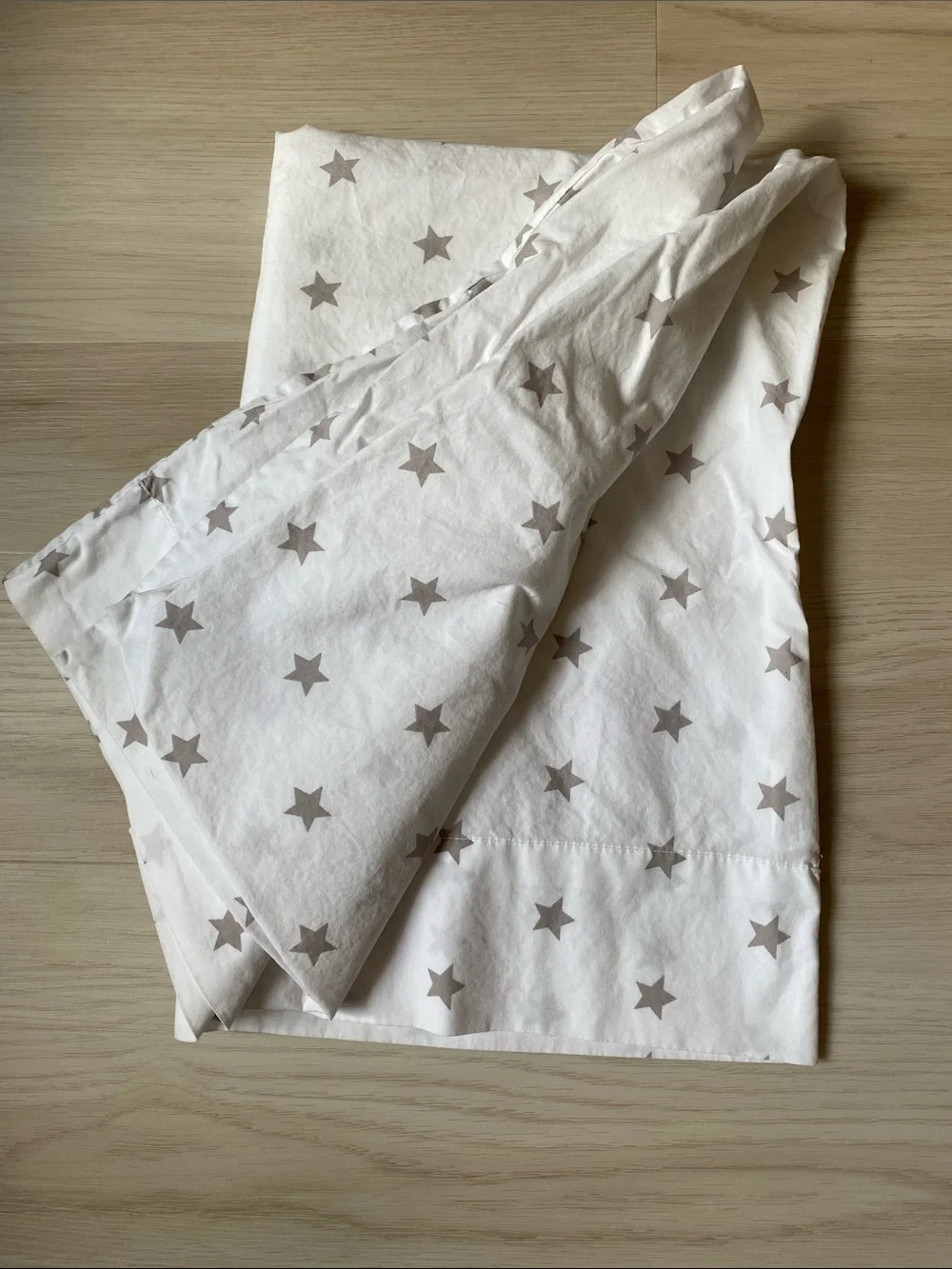 Pottery Barn White Taupe Star Print Pillowcase